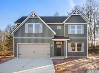 123 Indian Wells Ct, Harmony, NC 28634