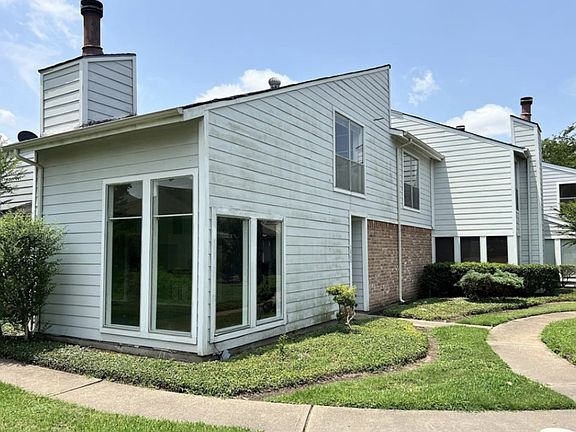 2nd image of 7860 Green Lawn Dr #1
