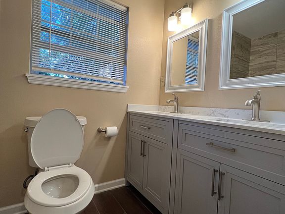 5th image of 1113 Buckingham Dr
