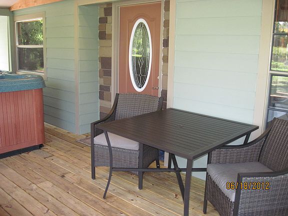 Front Entry & Screened Por