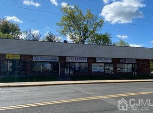 849 Green St, Iselin, NJ 08830