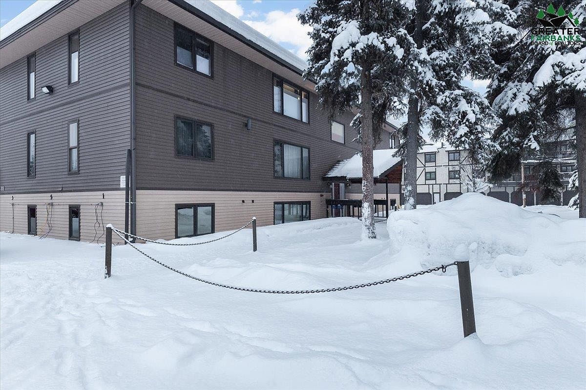 28 Glacier Ave APT 5, Fairbanks, AK 99701 | Zillow