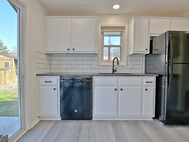 103 Bay Point — Photo 22