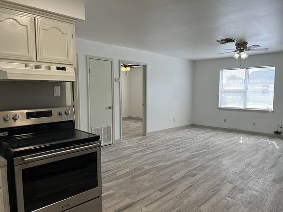 3rd image of 4879 Michelle Dr #2
