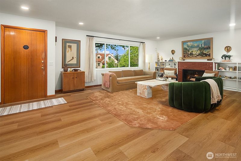 3rd image of 1707 8th Street