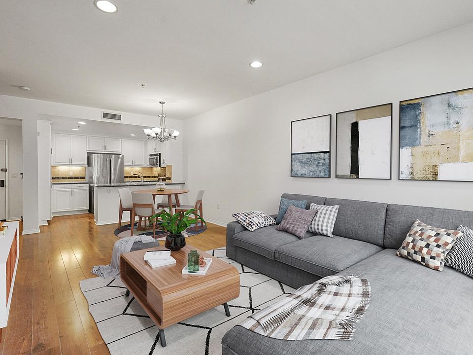 1st image of 6020 Seabluff Dr Unit 111