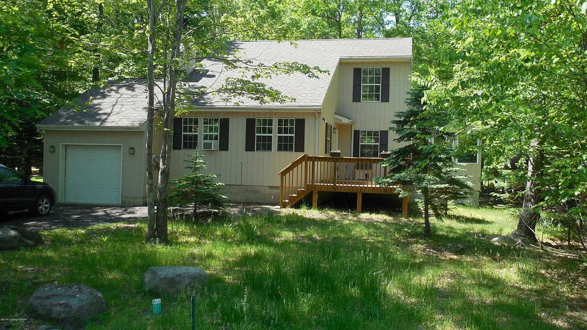 108 Brewster Way photo 1