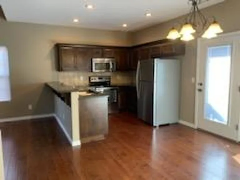 3533 S Juniper Ave — Photo 2