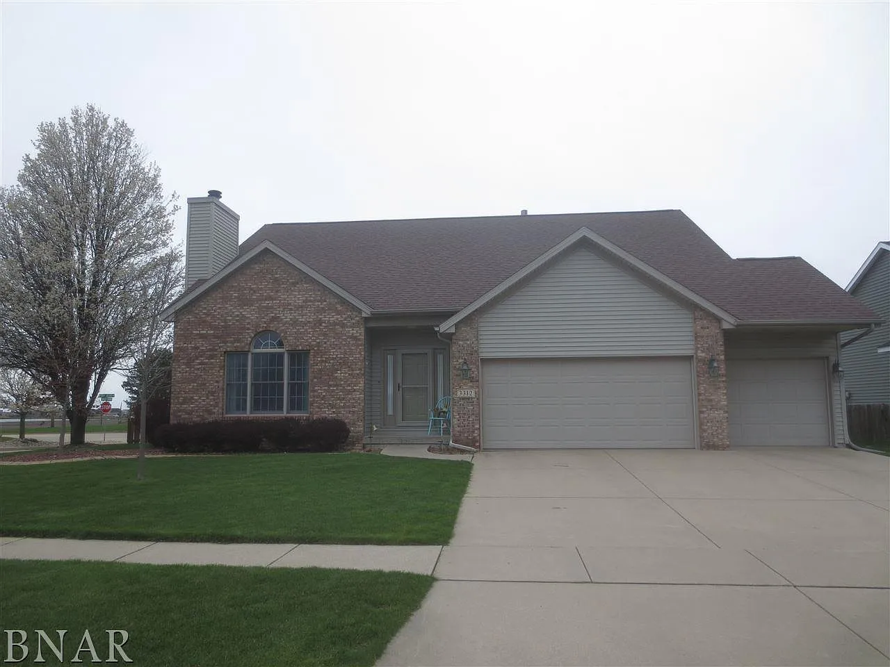 3312 Summerview Ln photo 1