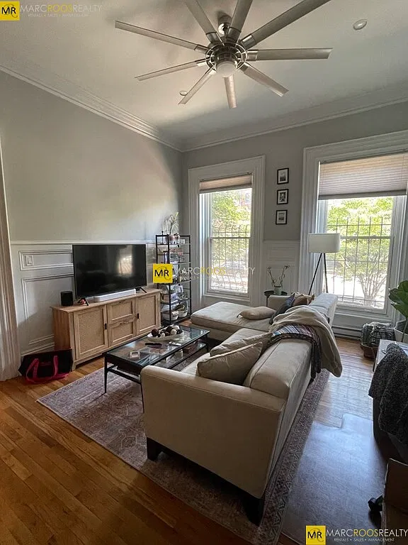 2 bed, 800 sqft, $4,750 — Photo 3