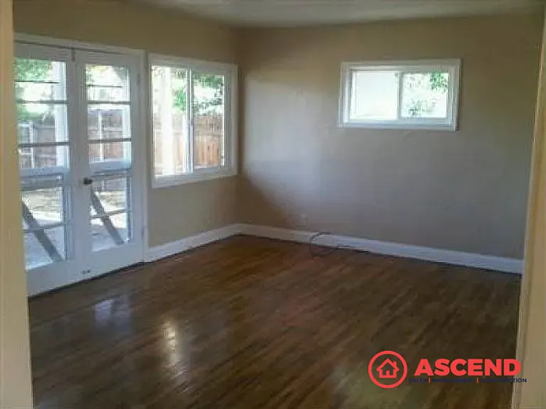 513 Prosser Ave — Photo 3