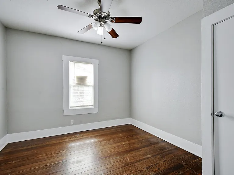 1314 N Sabinas St — Photo 14