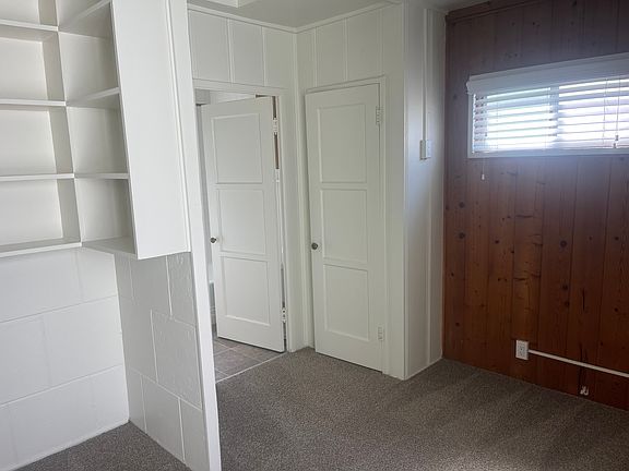 5th image of 803 Redondo Ct