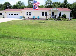 1160 Crestview Dr, Crestline, OH 44827