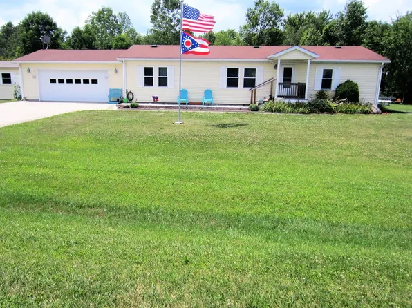 1160 Crestview Dr, Crestline, OH 44827