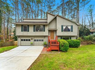 419 Ridgetop Dr NW, Acworth, GA 30102