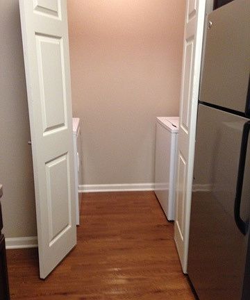 WASHER/DRYER INCLUDED