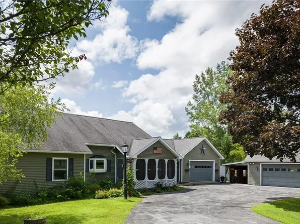 24048 Gotham Street Rd, Watertown, NY 13601