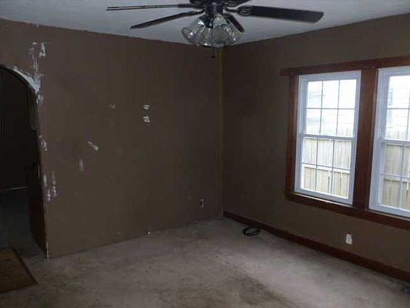 2nd image of 1102 N 11th St