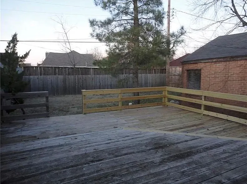 4 bed, 1893 sqft, $2,300 — Photo 4