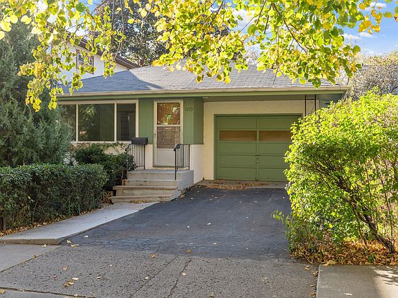 2nd image of 1079 18th Ave SE