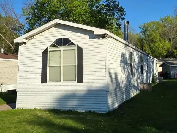2244 Buckingham Ln, Mounds View, MN 55112