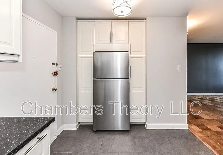 1250 4th St SW #W303 — Photo 7