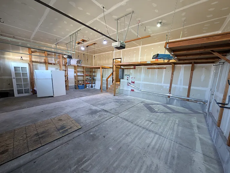 8743 N Franklin Dr — Photo 56