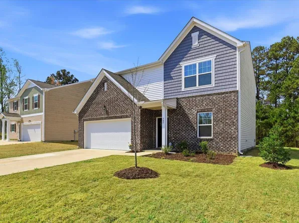 745 Mirror Pond Dr, Zebulon, NC 27597
