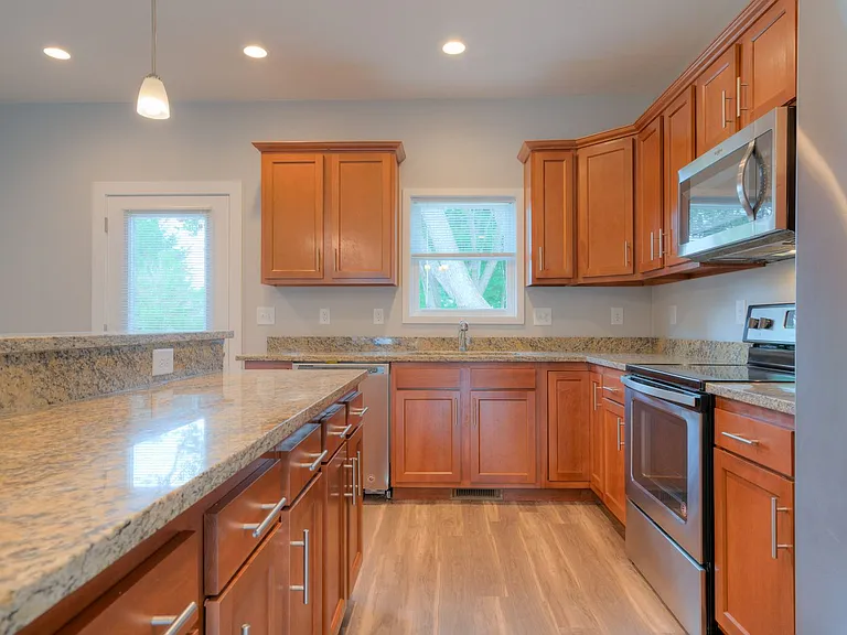 214 Uptown Trl — Photo 14