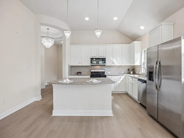 232 Natchez Dr — Photo 14