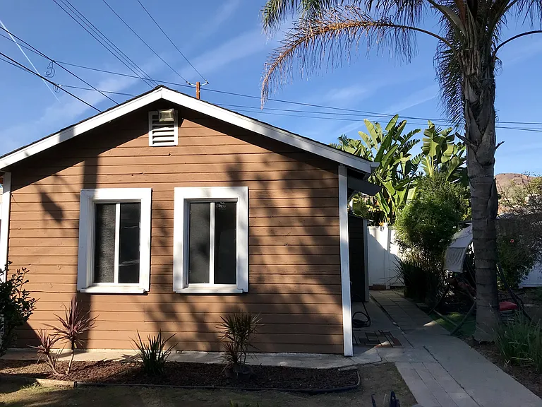 2133 N Buena Vista St — Photo 67