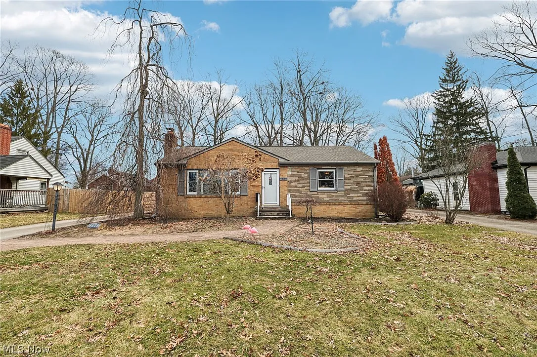 4629 Yarmouth Ln photo 1