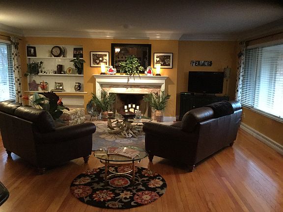 5th image of 1891 Beech Grove Dr