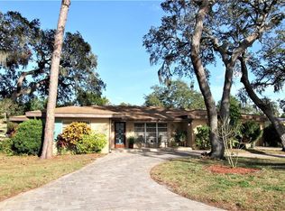1300 Marion Dr S, Saint Petersburg, FL 33707