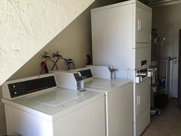 5th image of 440 8th St APT 6