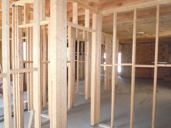 2nd image of 2035 W Coulter St