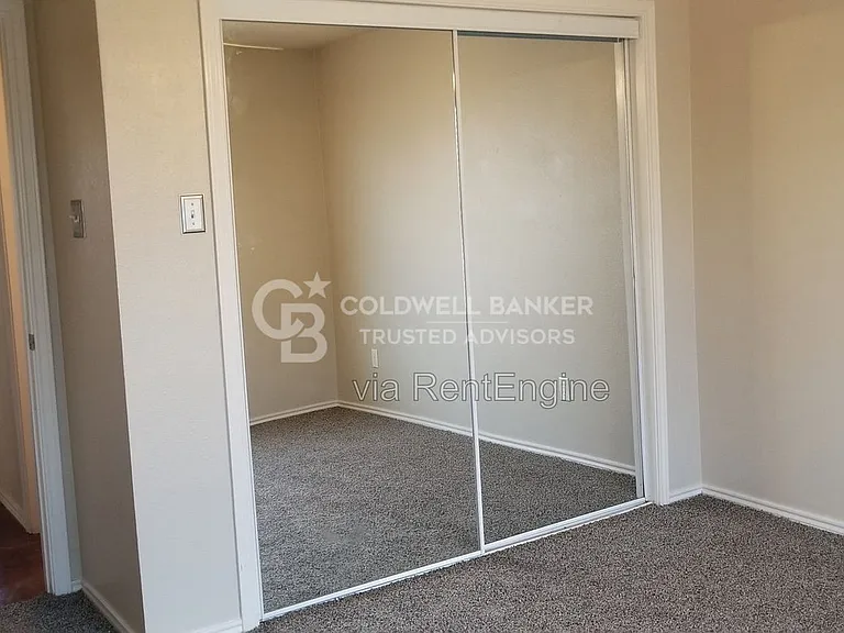 406 N Dover Ave — Photo 11