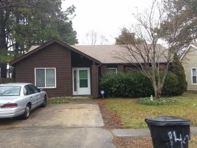 1404 Dove Dr, Virginia Beach, VA, 23454