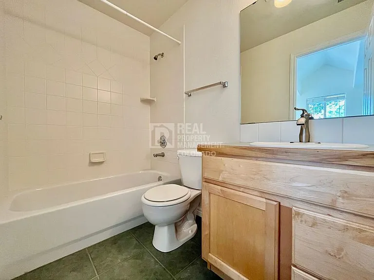 818 S Terry St #B9 — Photo 17