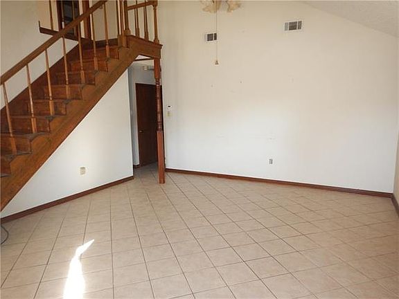 4th image of 5153 Towering Oaks Ave