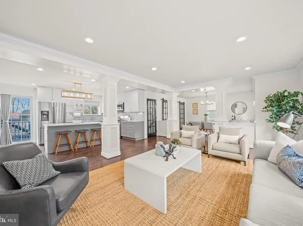 3206 N Glebe Rd, Arlington, VA 22207