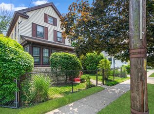 10 Linden Ave, Hempstead, NY 11550