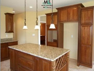 4th image of 56722 Hartley Dr W