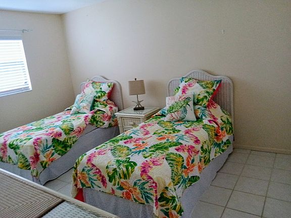 4th image of 750 Avenida Estancia #A