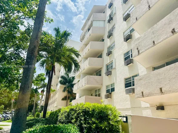 505 NE 30th St APT 205, Miami, FL 33137