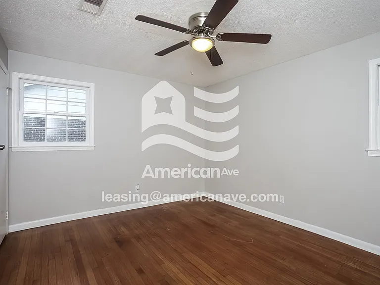 748940_008_main_bedroom_9.jpg