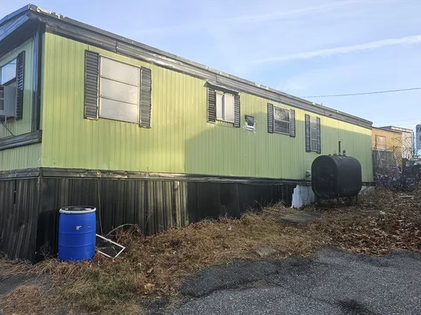 1246 Granby Rd #66, Chicopee, MA 01020