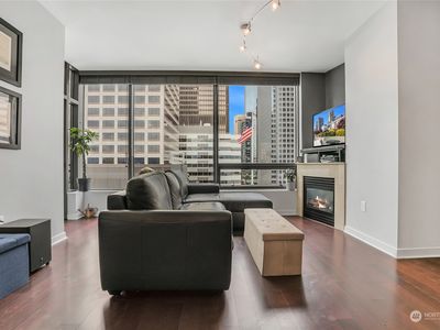 1000 1st Avenue #2303, Seattle, WA, 98104
