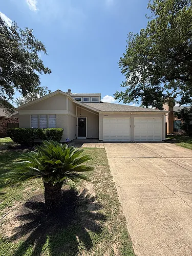 18019 Autumn Hills Dr Photo 1